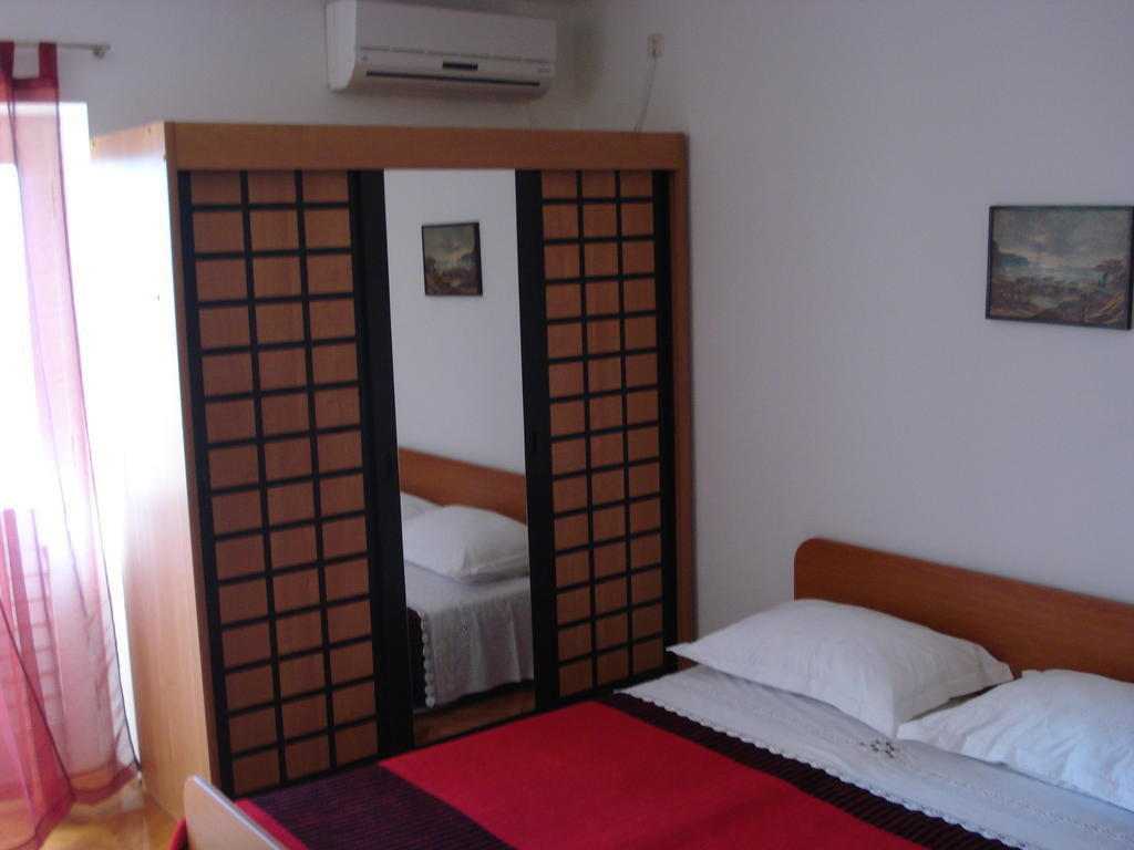Studios Ana Mari Komiza Room photo